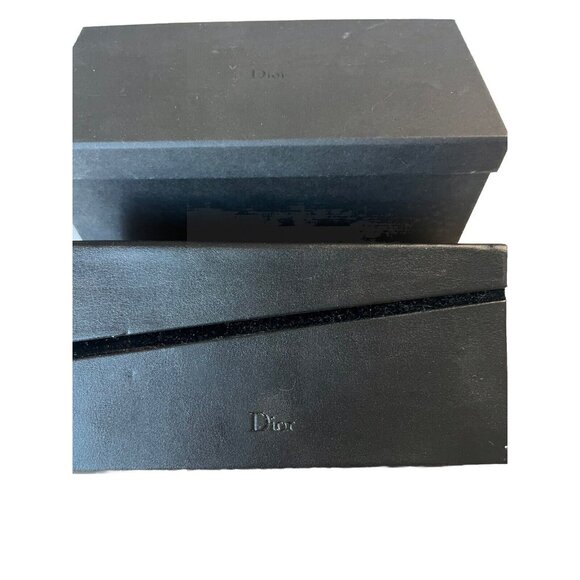 NEW DIOR MEDIUM BLACK HARD SUNGLASSES CASE WITH CLOTH & CARDS. 100% AUTHENTIC. - Picture 2 of 5